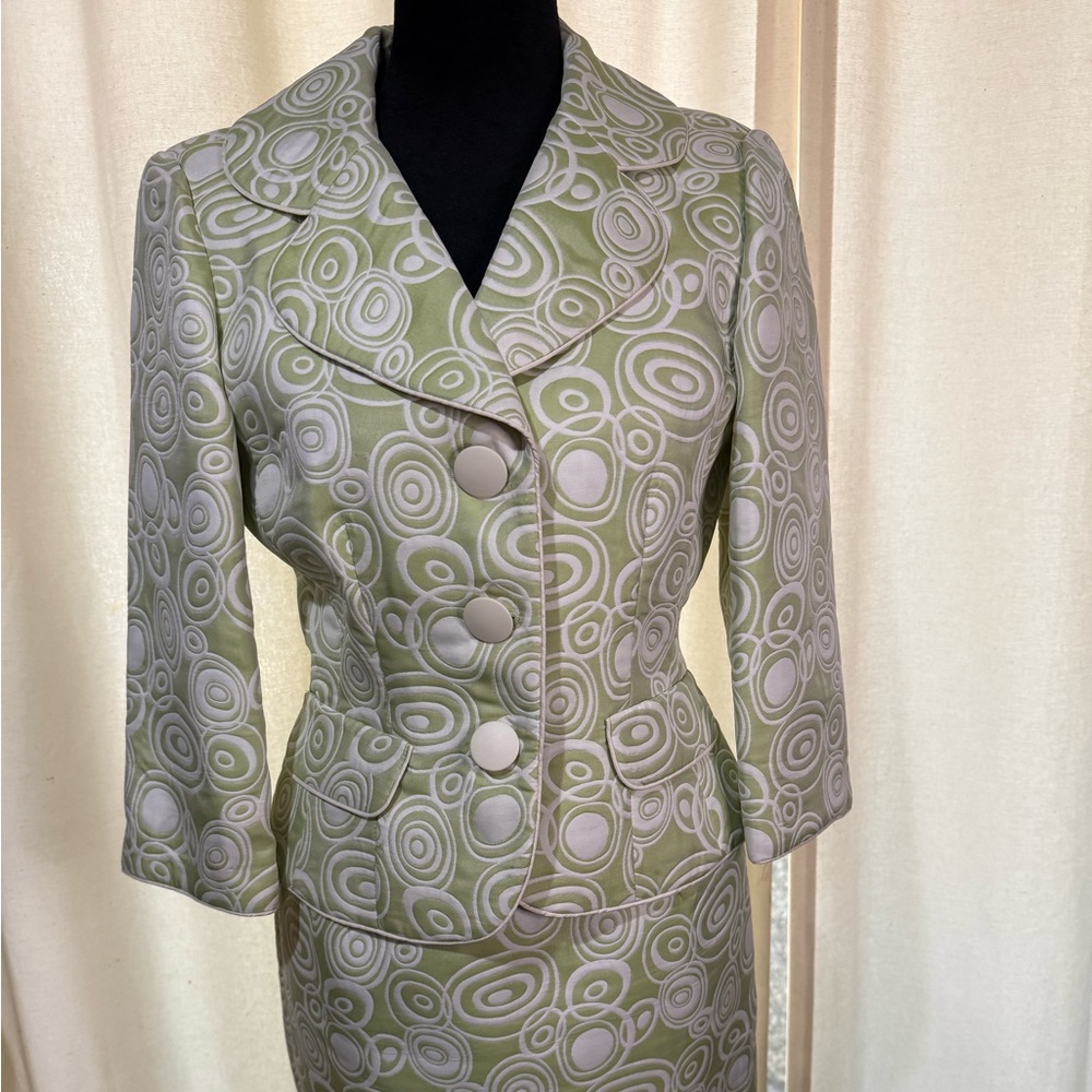 Stylish Green Patterned Women's Suit